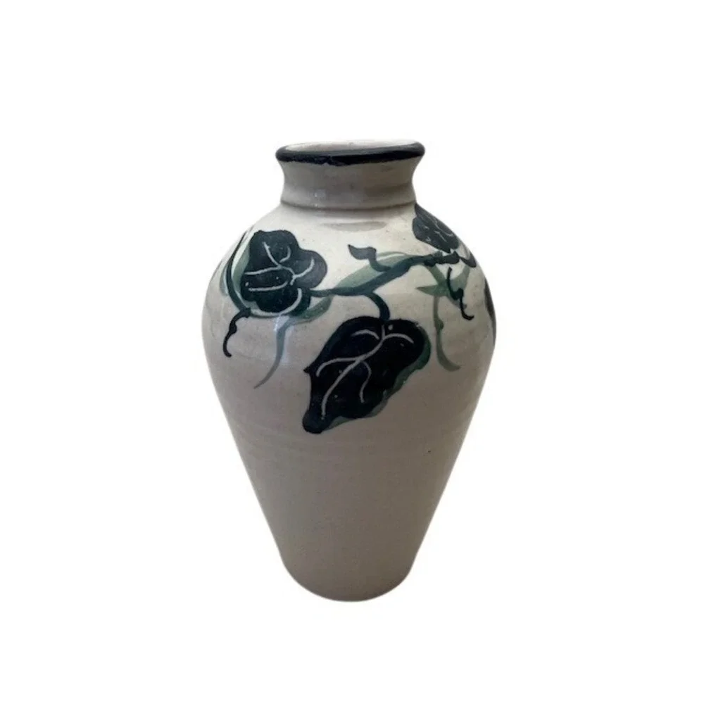 Vintage Cagle Road Pottery‎ Signed Ivy Leaf Vase Hand Painted Cream Green 1995